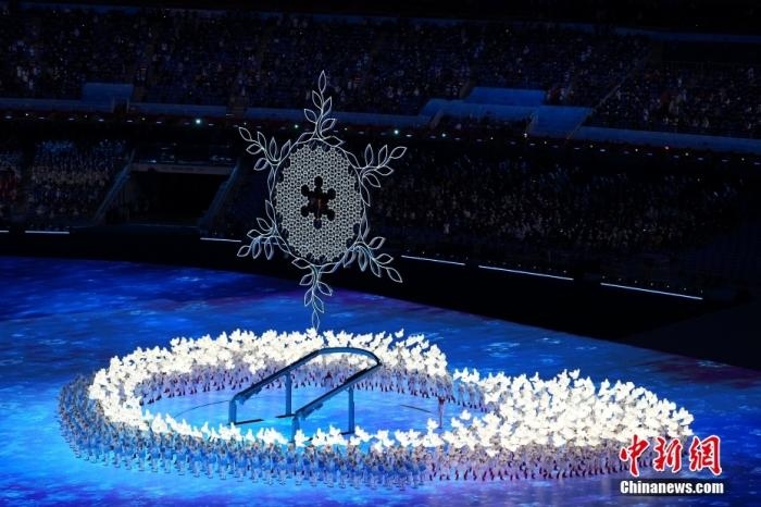 2月4日晚，第二十四届冬季奥林匹克运动会开幕式在北京国家体育场举行。图为主火炬。 <a target=<em></em>'_blank<em></em>' href=<em></em>'/<em></em>'>中新社</a>记者 崔楠 摄